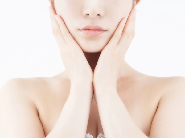 経験者優遇★週休２日制ノルマなし未経験OK◎　鍼灸×エステ　美容サロンのエステティシャン募集♪