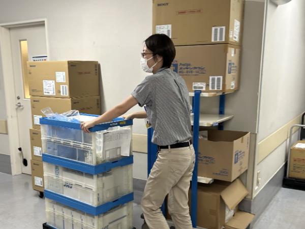 【医療材料 管理物流スタッフ/3.5ｈ/週5/週3日/土日祝日休み】日産厚生会玉川病院 扶養範囲内・週３日からOK！　①09:00～12:30(3.5ｈ)/休憩なし/週4～5日勤務　②09:00～15:00(5ｈ)/休憩あり/週3日勤務(要シフト時間相談)