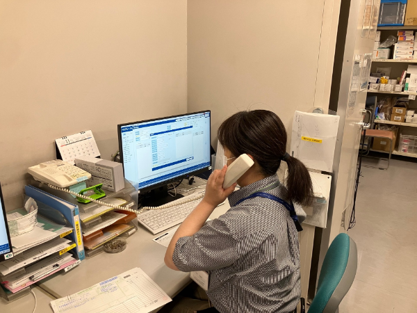 慣れてきたら電話対応もあります。