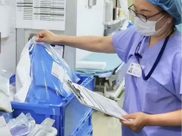 まずは先輩に教えてもらいながら、
簡単な作業をお願いします