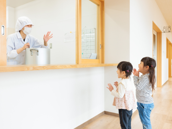 【Nest名都借保育園_流山市】調理師正社員求人！車通勤OK・駐車場あり！来年度入職♪