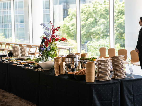 ケータリングなどもご担当いただきます！