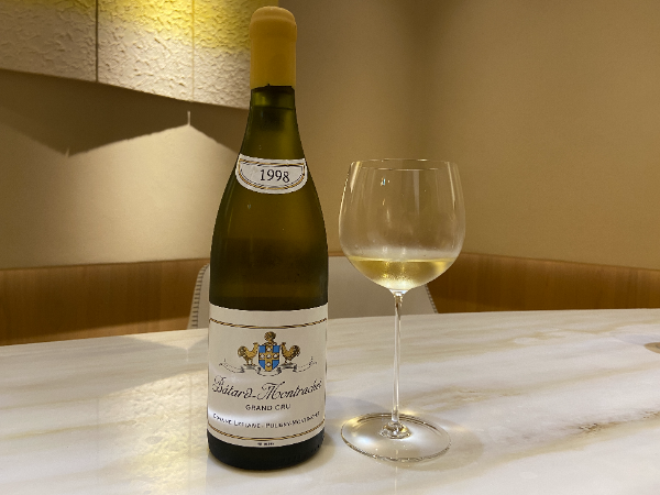 様々な生産者さんとインポーターさんと
やりとりがあります