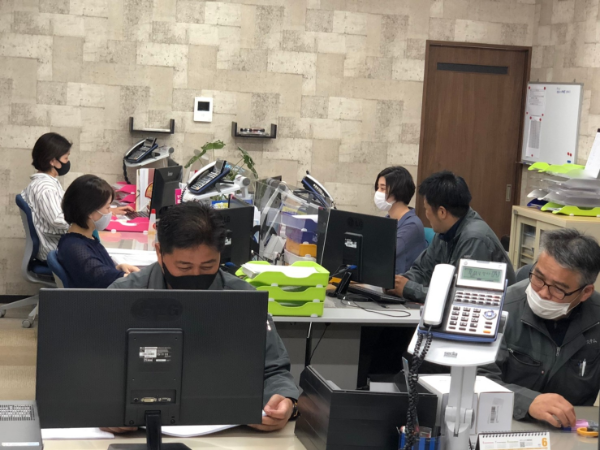 取引先との打ち合わせから現場管理まで幅広く担当