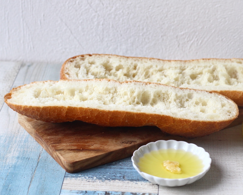 4種のきのこのバゲットピザ Olive Oil Life オリーブオイルライフ