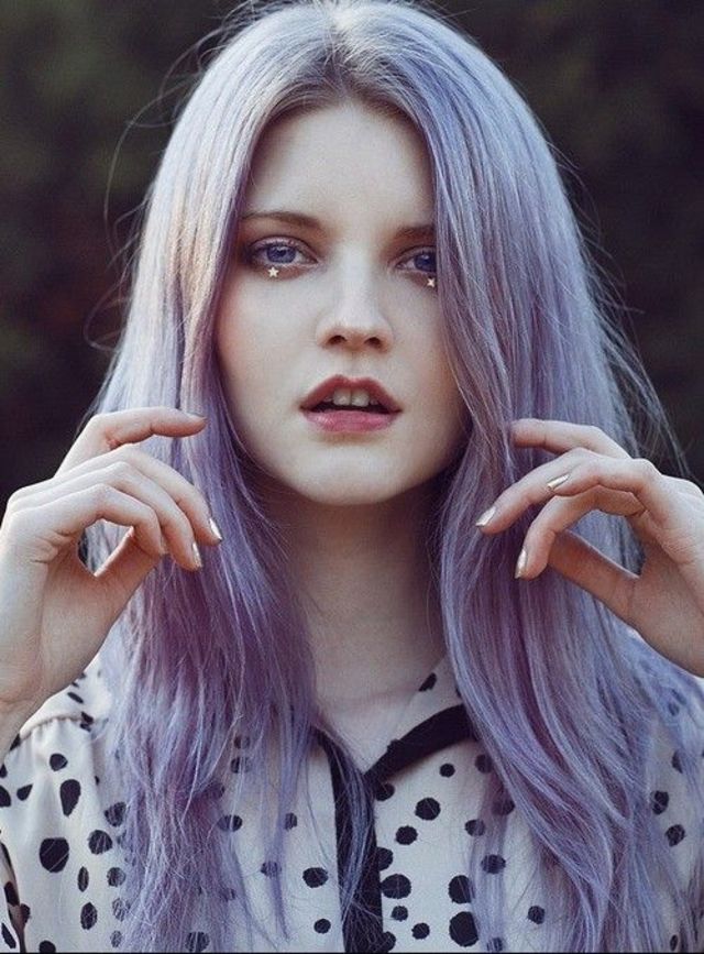 秋に向けて、トレンドのラベンダーを入れたアッシュにチャレンジしてもいいかも。