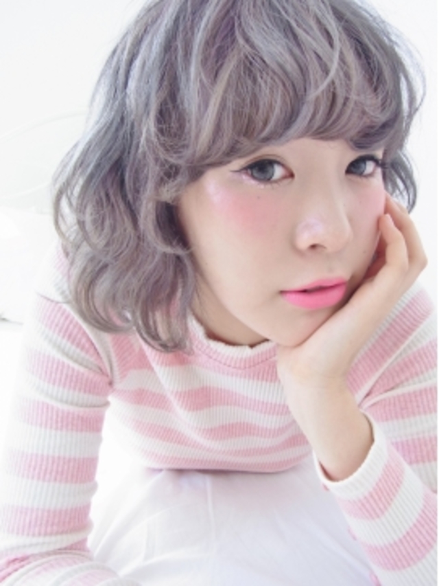 こんなかわいいラベンダーアッシュもロマンチックで素敵です♪