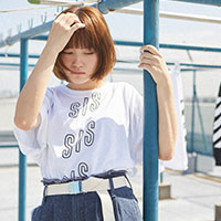 SHE IS SUMMER | SIS オリジナルTシャツ