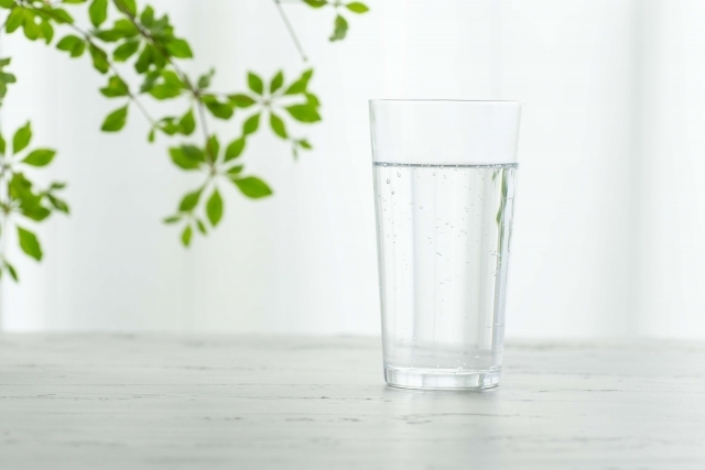 【食事】体内の〇％は水分！水分摂取のメリットと効果的な飲み方