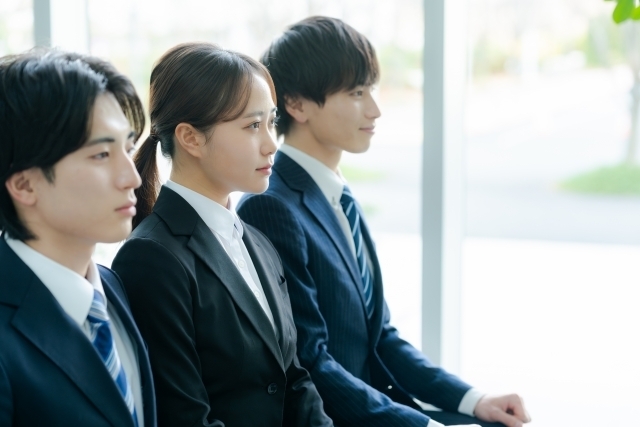 採用は人事だけの仕事じゃない。"社内を巻き込む"ことで、応募も定着も変わる理由