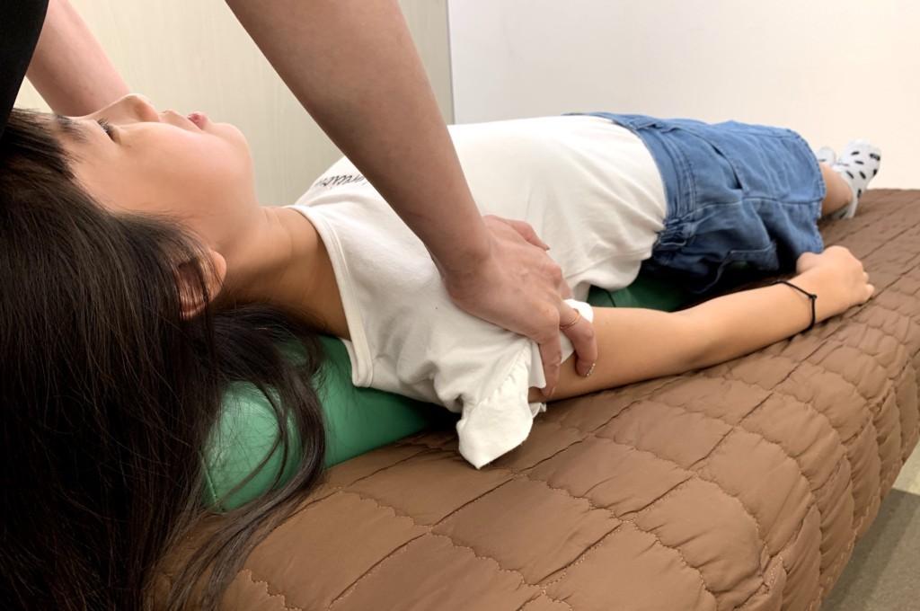 気になるお子様の姿勢について