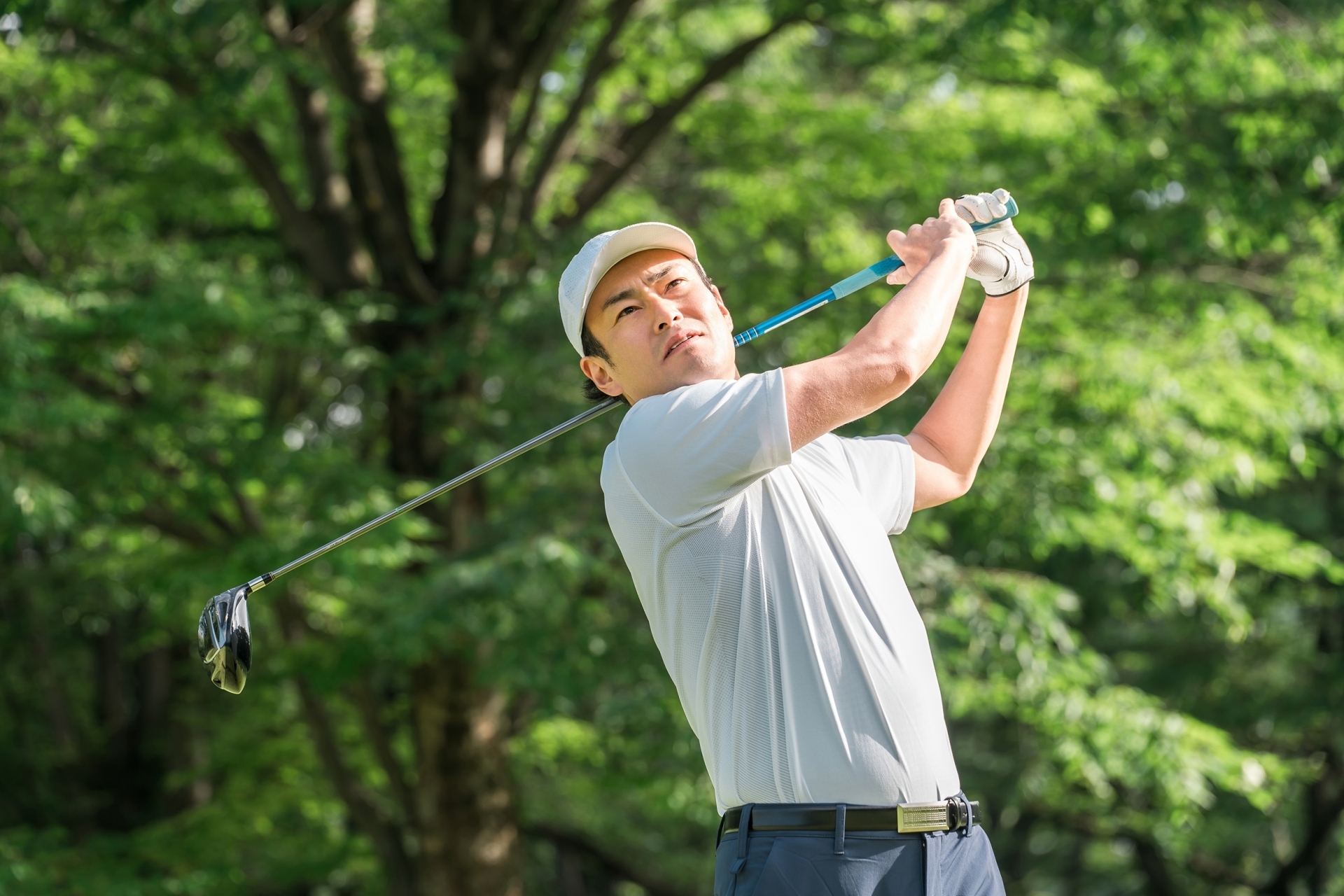 【新シリーズ 第8回】首が回らない人のスイングは必ず「詰まる」