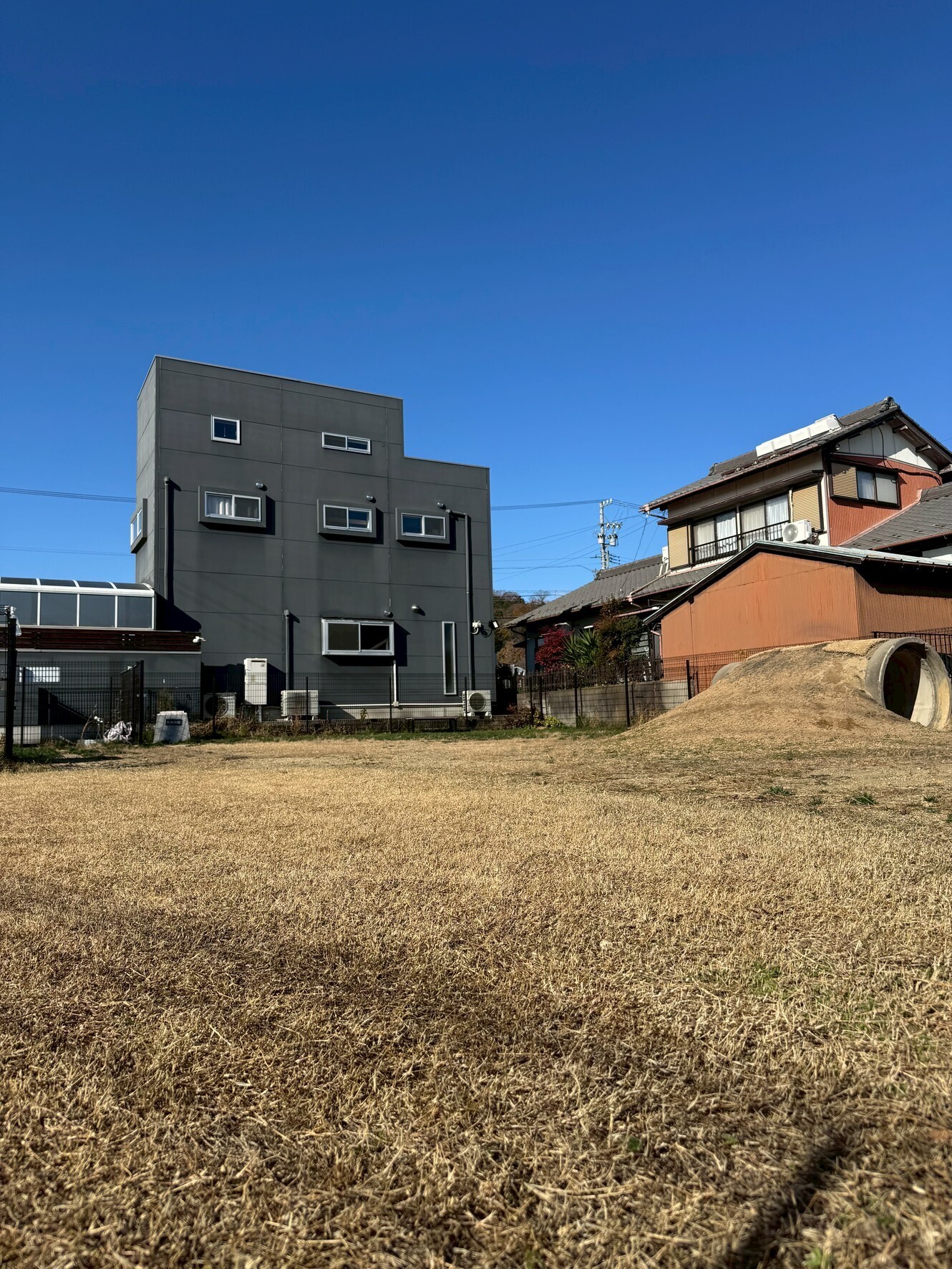 ちょこっとラン|誰でもふらっと立ち寄れる“ワンコインの屋外ドッグラン”