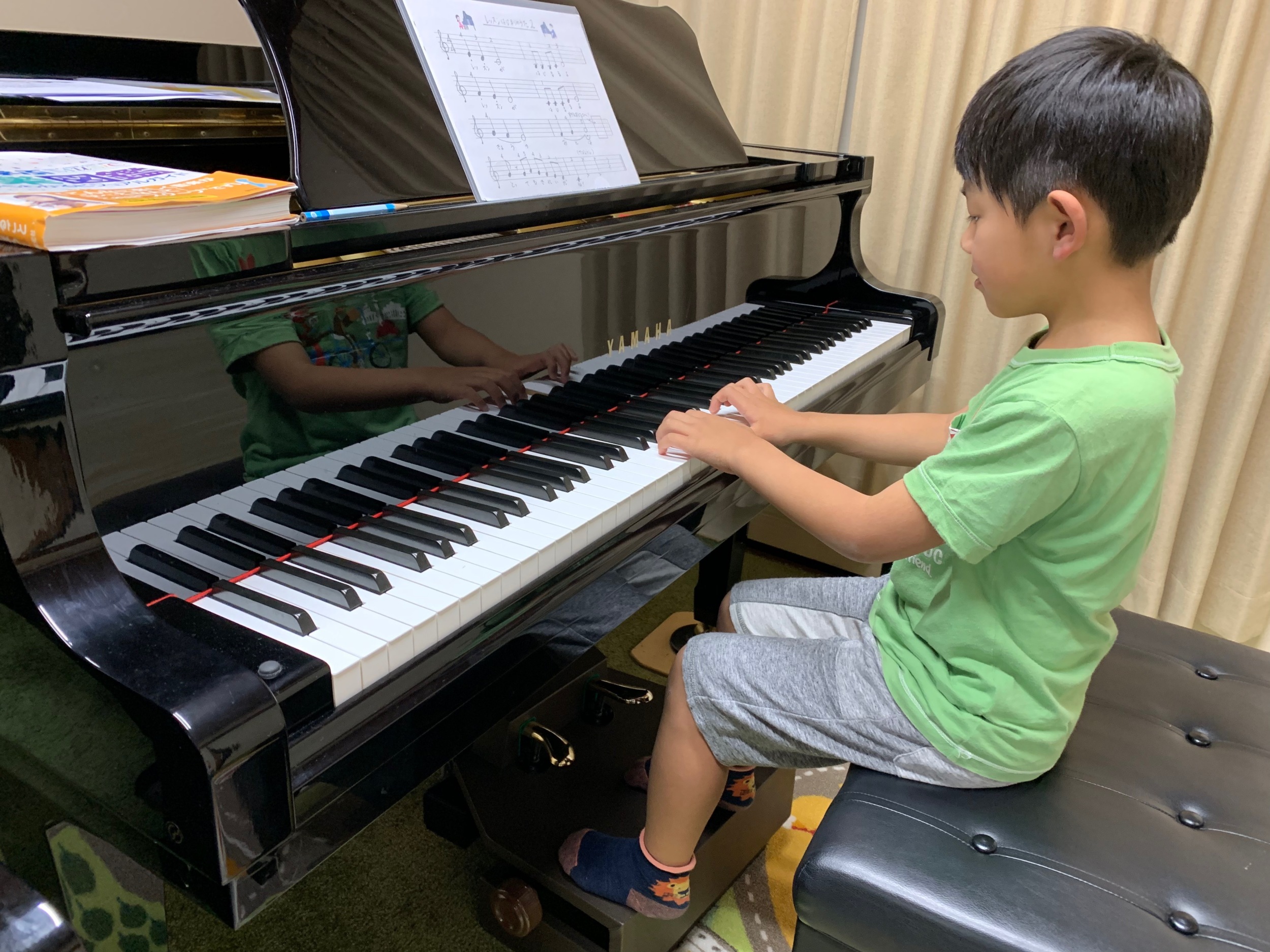 「ピアノはいつ買うべき？」お母さんのためのやさしいヒント