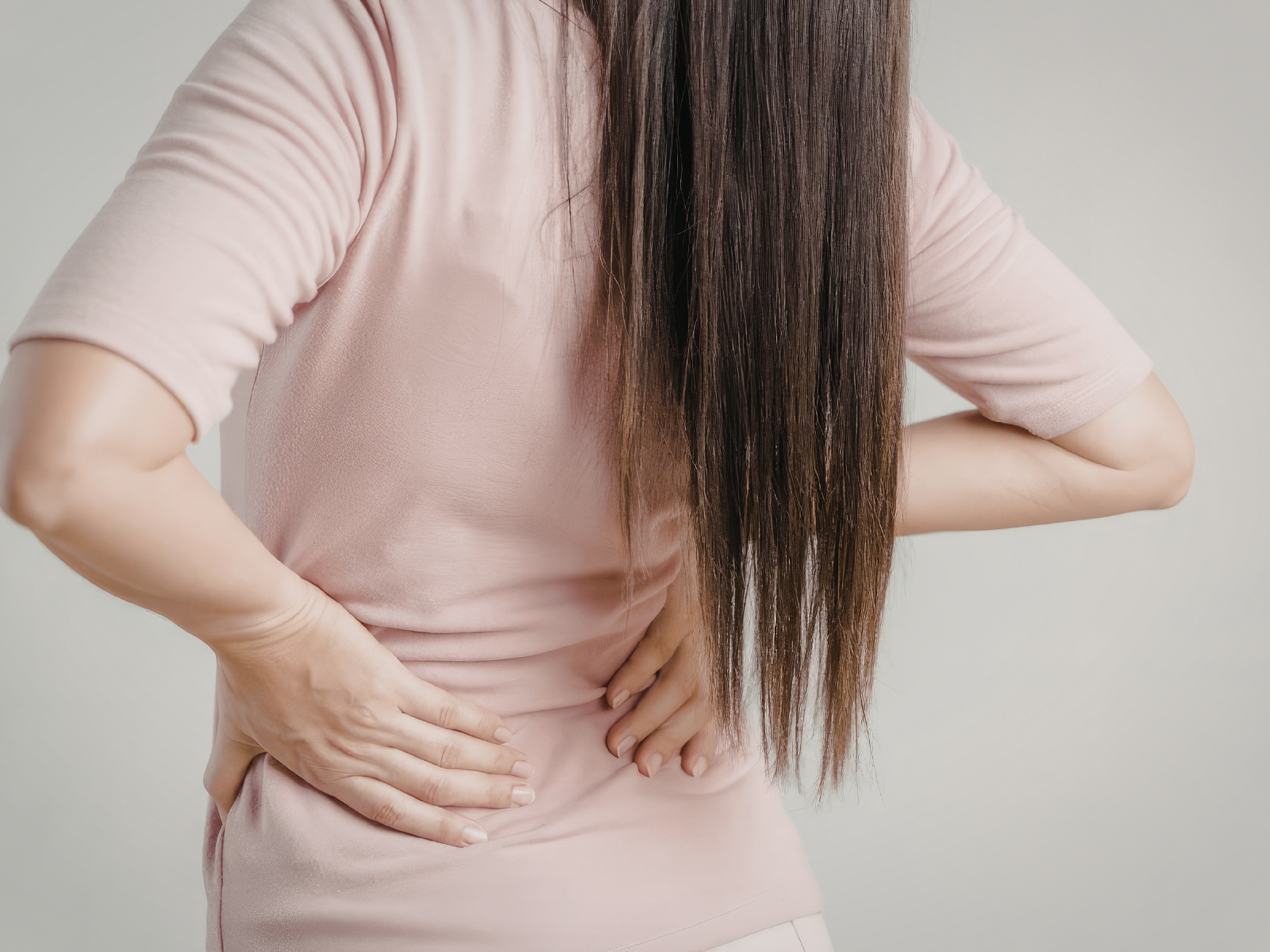 反り腰の人が腰痛になりやすい理由*理学療法士が原因を解説