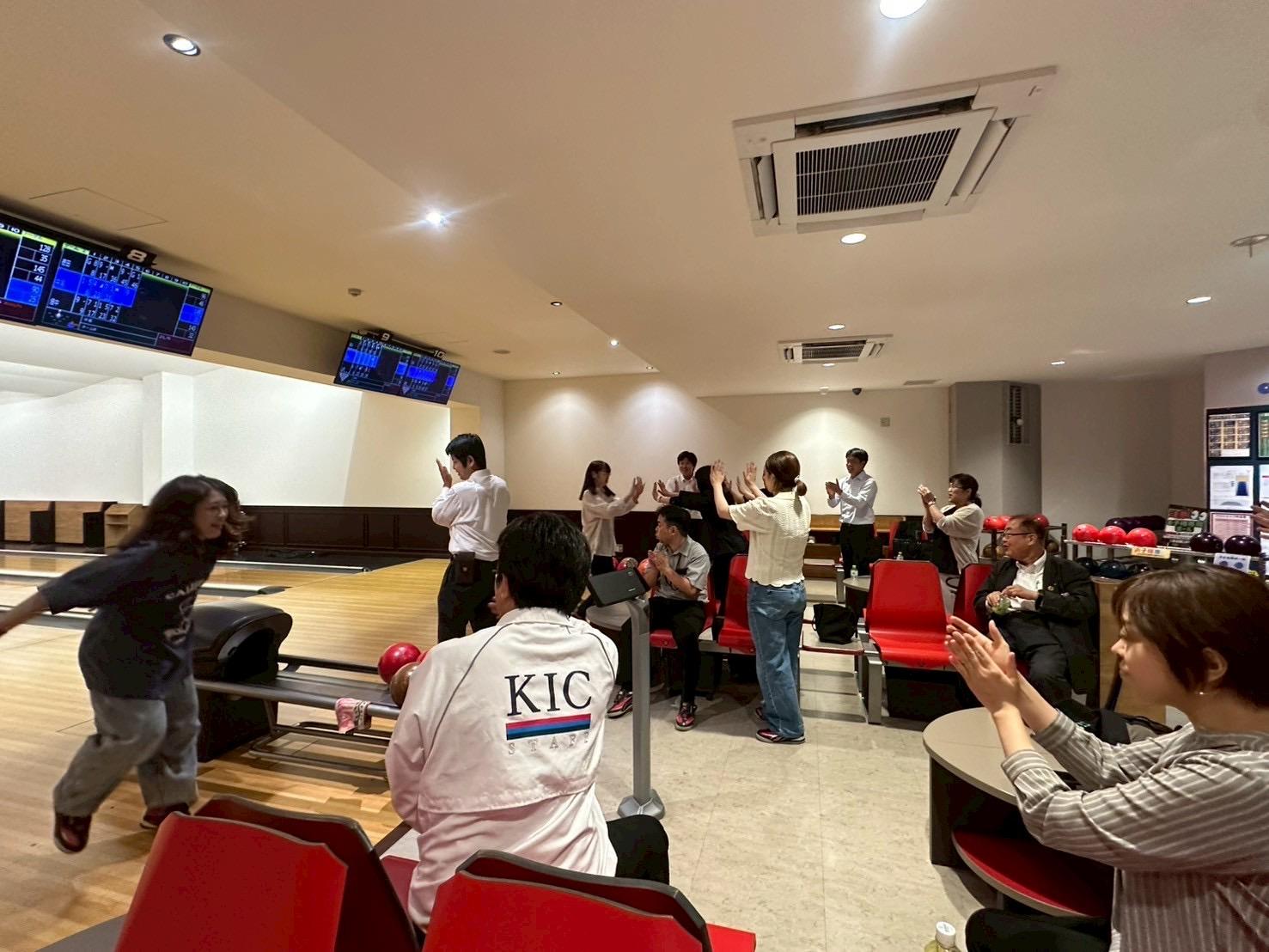 呉商工会議所100周年記念行事「みんなのボウリング大会」に参加しました