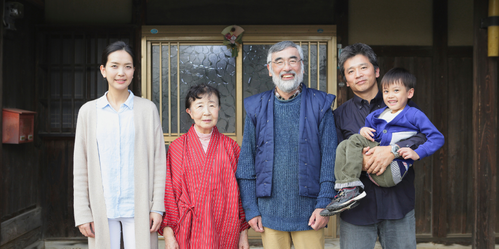 墓じまいを決断する前に考えておきたい「家族との話し合い」