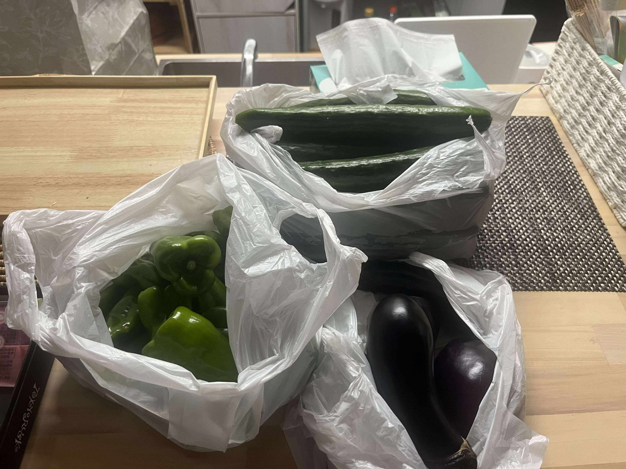 季節の野菜をみんなで分かち合う!