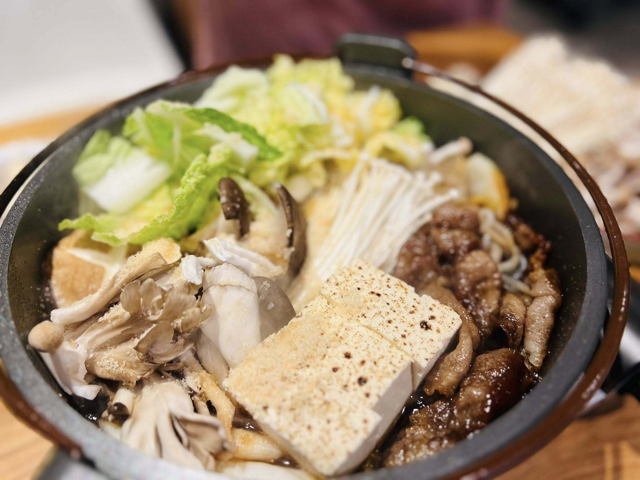 「温かな距離感」の暮らし。POSTO&Co.住人ですき焼きを囲む会