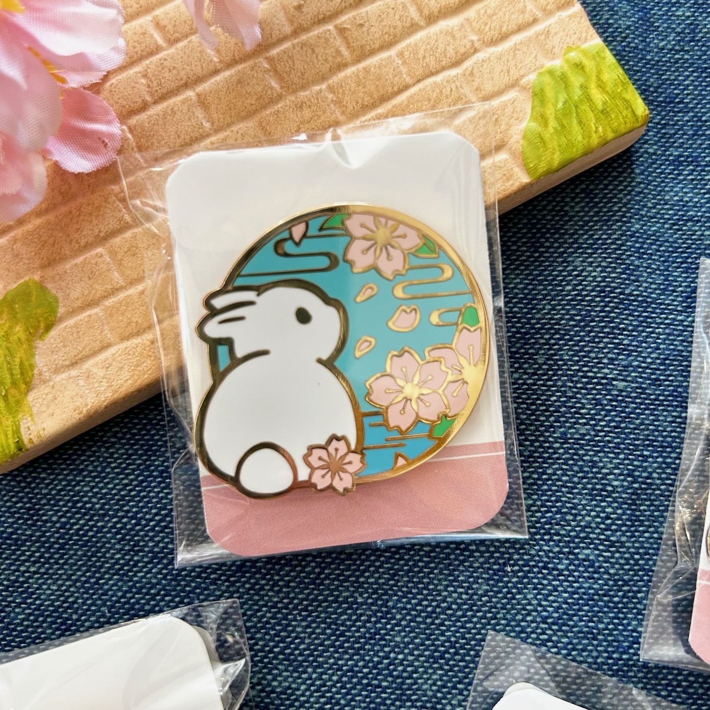 うさぎピンバッジが人気！Ammy bunnyの雑貨が新入荷