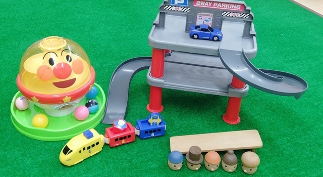 【0～2歳】　クリスマスにおすすめ｜人気のおもちゃをご紹介！