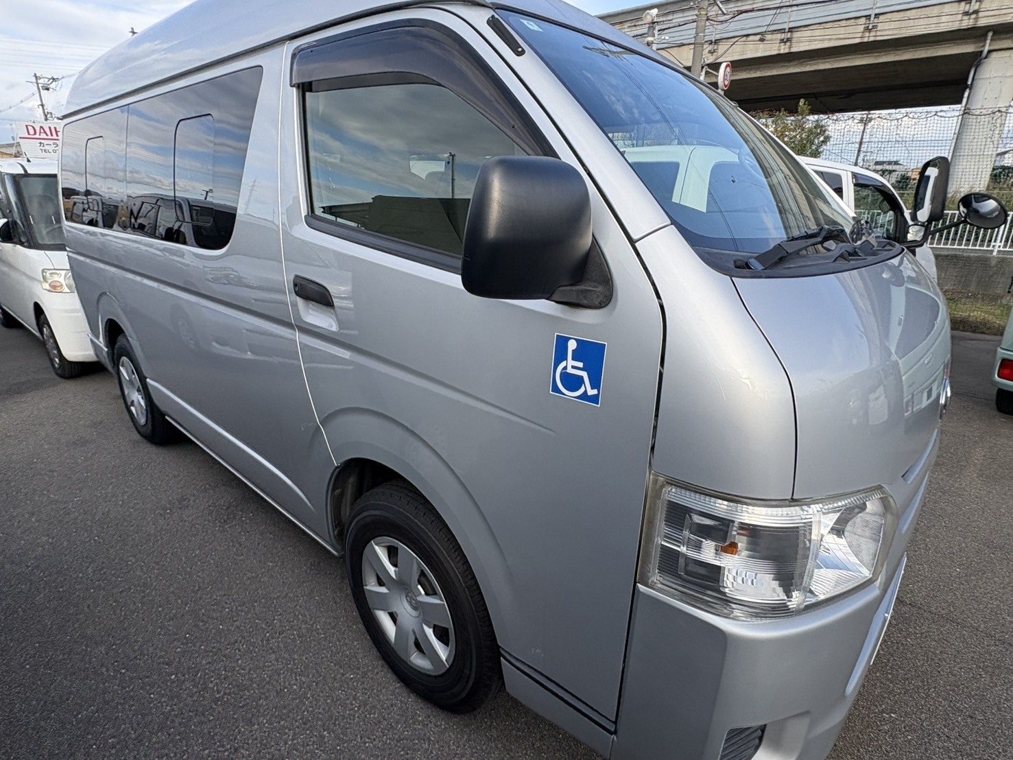 堺市より 200系ハイエースのメインキーの紛失による復旧の作業依頼です