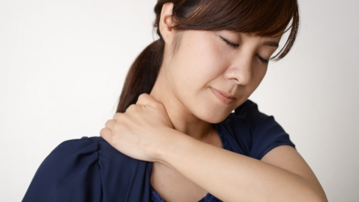 何もしていないのに背中が痛い理由  〜無意識の緊張と自律神経の話〜