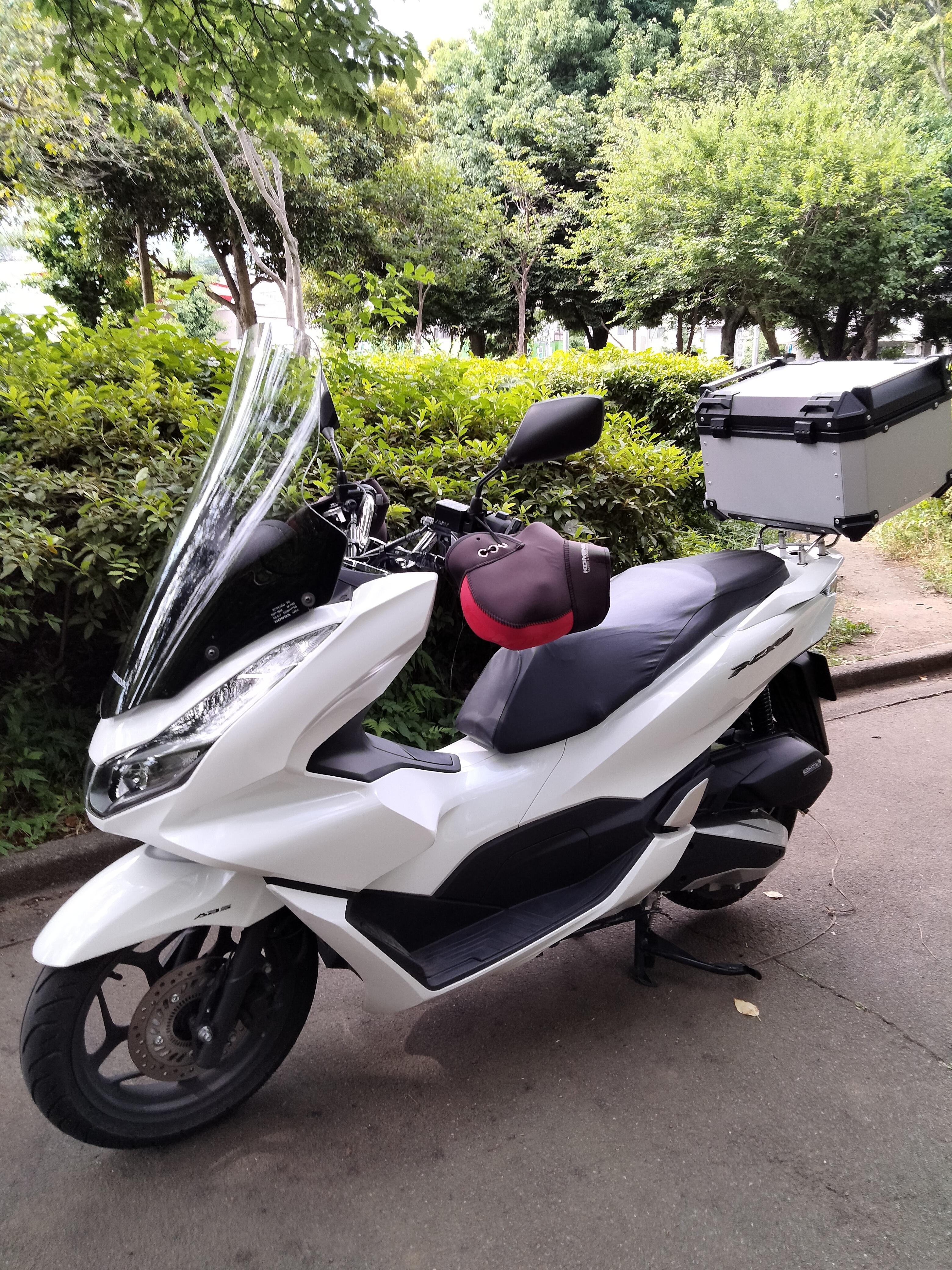 今日は川口へ、雨の日もバイクで出張整体に伺います。