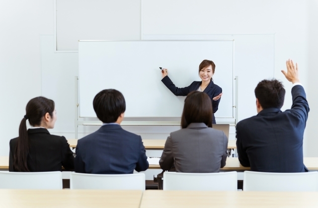 ただのテレアポではありません。Help Firstのオペレーターが受けている「福祉専門研修」とは？