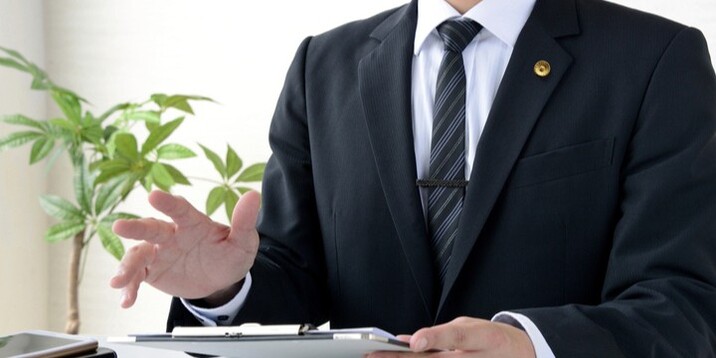 過払金請求で失敗しない弁護士の選び方・探し方｜弁護士費用の相場も解説