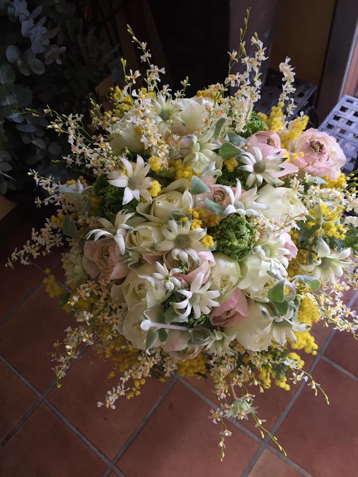 ご結婚祝いのブーケ