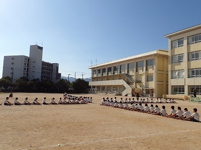 森川正樹先生が講演 伊丹市立摂陽小学校 研究発表会