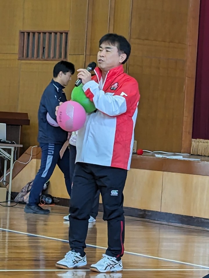 【無料ZOOM12/22(月)20時ー20時30分】溝端達也の海外の体育教師の身体性とわざ言語