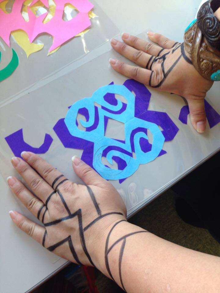 アイヌ文化体験学習（紋様切り絵＆刺しゅう）
