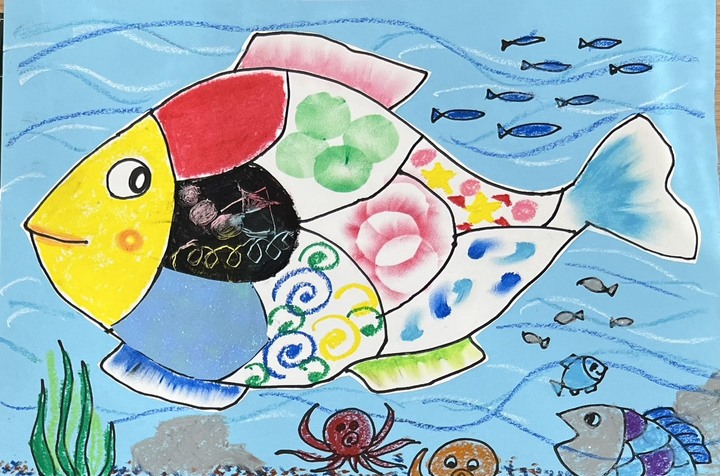 1年生におすすめ　絵の具を使わない絵画「にじいろのさかな」＆神谷祐子先生の朝の会