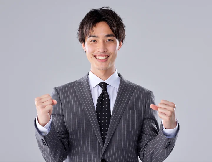 ESで自由に表現する欄の書き方｜企業の意図を掴むテーマ例とNG構成を解説