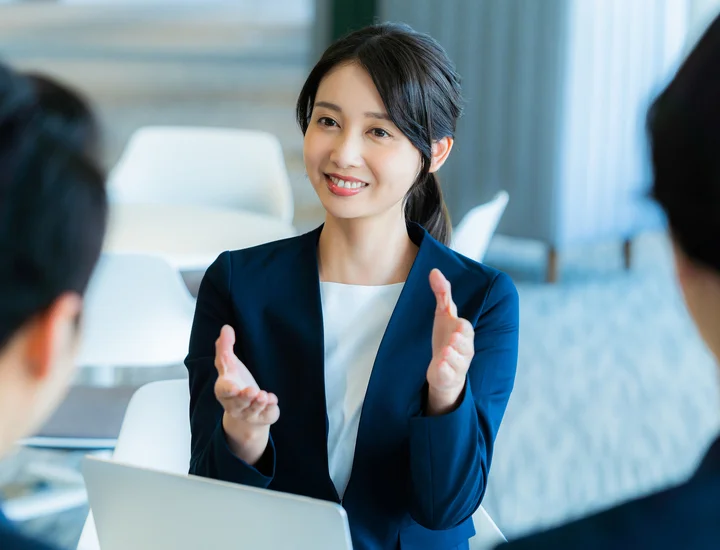 【2025最新版】注目されているベンチャーコンサルとは？大手との違いや年収ランキングを紹介！
