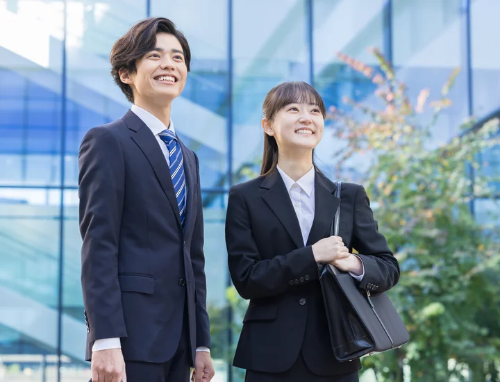 【例文13選】学生と社会人の違いとは？面接で好印象を与える回答と評価ポイントを完全攻略！