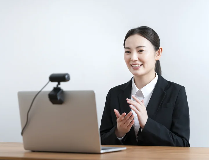 【大学3年生必見】オンライン最終面接で内定を掴む！合格率を上げるマナーと準備のすべて