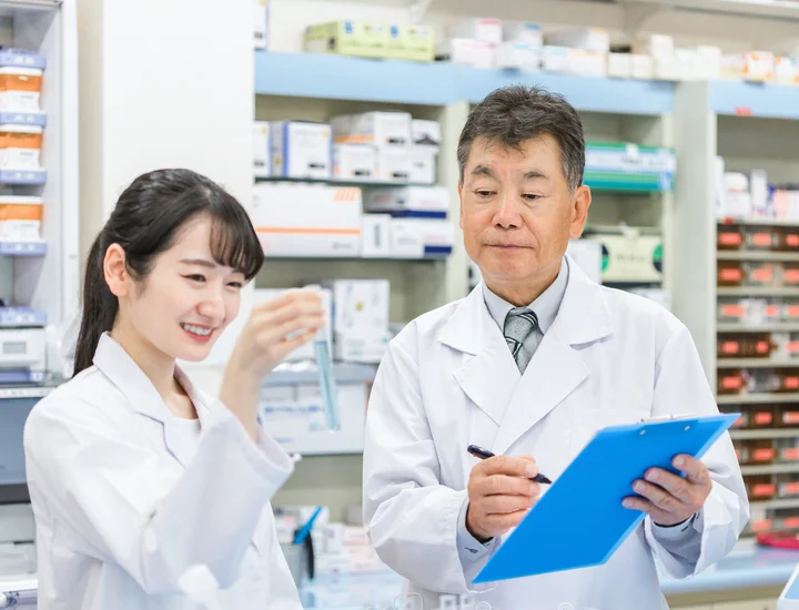 【最新例文5選】化学メーカーのニュースを就活面接で話す方法！化学メーカーについて詳しくなろう！