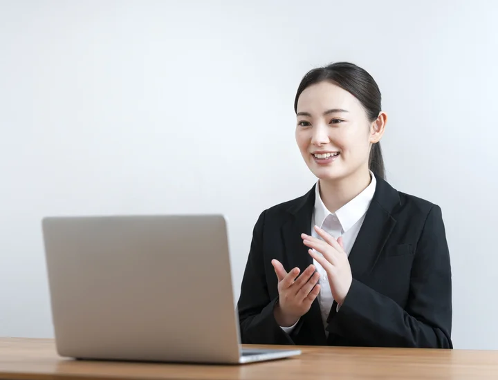 録画面接とは？面接官に好印象を残すコツ4選！選考通過のポイントや準備方法を徹底解説