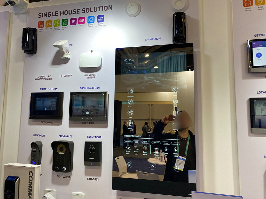 Ces 鏡に様々な情報を映すスマートミラーは世界市場では当たり前の製品に ガジェット通信 Getnews
