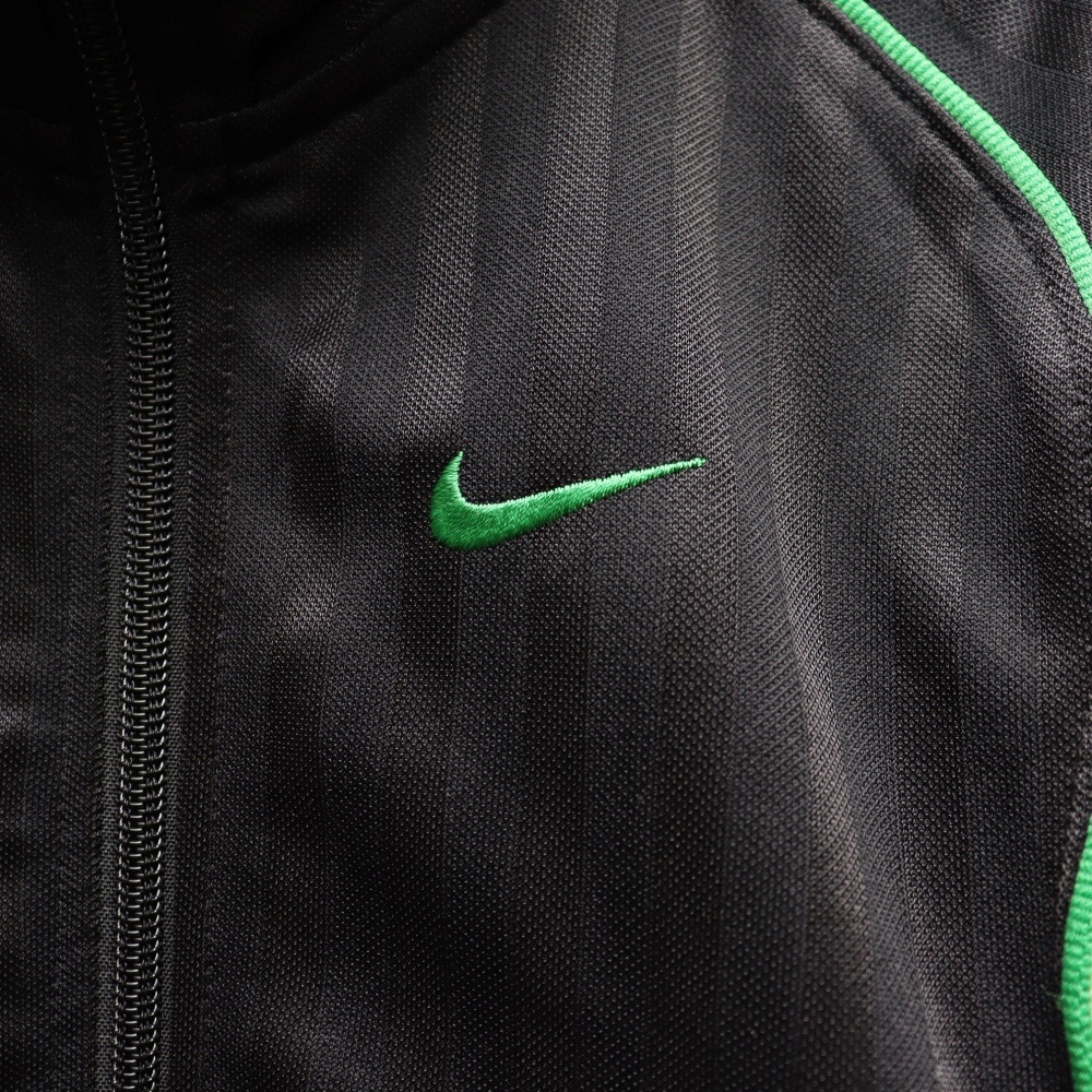 NIKEナイキトラックジャケットジップアップブルゾンジャージ黒ブラック緑グリーン 単品】ナイキ/NIKE トラックジャケット 長袖 キッズ 男の子 XS (135/64