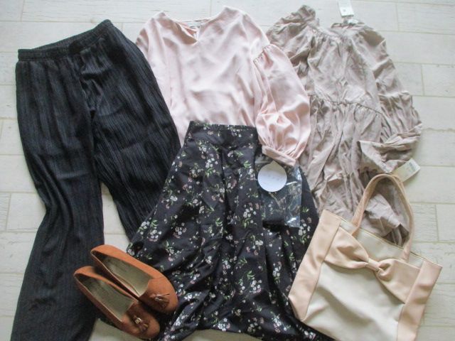 All新品タグ付き アースミュージック エコロジー Earth Music Ecology 福袋 まとめて まとめ売り 49点 セット 大量 洋服 古着 63 Smasell スマセル 公式通販 サスティナブルアウトレットモール スマセル