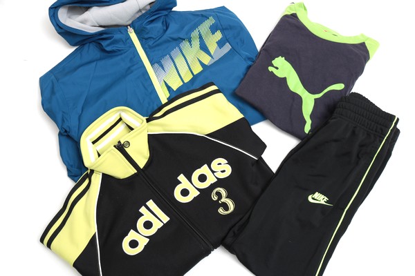 Smasell Ek0047 スペシャル福袋 早い者勝ち キッズスポーツ キッズセレクトブランド大量100枚セット アディダス Adidas ナイキ Nike プーマ Puma 含むキッズセレクト大量100点セット サイズ色々 キッズ 男の子 女の子 福袋 まとめて まとめ売り 大量セット