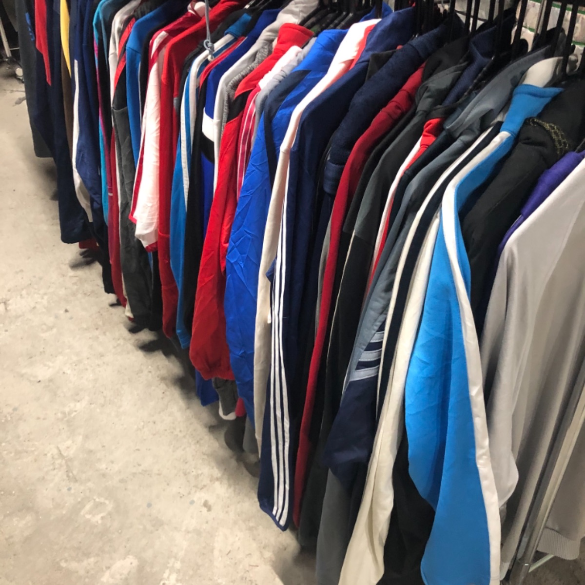 Smasell 海外仕入れ品 古着屋さん向け ナイロンジャケット スポーツ系 店頭販売 ストリート系 メンズ中心 レディース フリマ