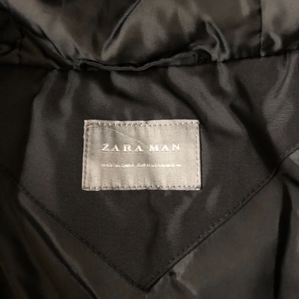 Zara Man ザラマン ナイロンジャケット フーディ ウインドブレーカー 中綿 サイズm メンズ ブラック系 アウター スポーツウェア 6 Smasell スマセル 公式通販 サスティナブルアウトレットモール スマセル