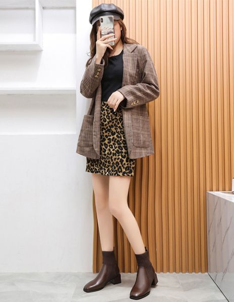 22秋冬新作 レディース 靴 ショートブーツ スクエアブーツ スタイルアップ 耐摩耗性 シンプル 厚底 Smasell スマセル 公式通販 サスティナブルアウトレットモール スマセル