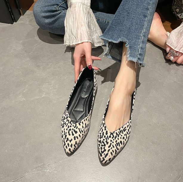 22新作 レディース トレンド パンプス レオパード柄 ヒョウ柄 Vカット ローヒール 耐摩耗性 ソフト Smasell スマセル 公式通販 サスティナブルアウトレットモール スマセル