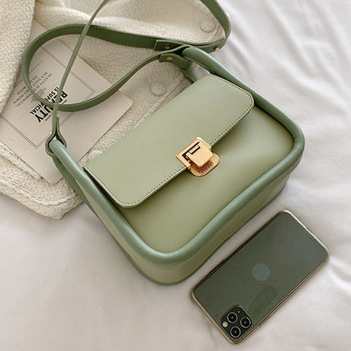 【新品未開封】COMFY vol.3 ショルダーバッグ グリーン 新品未開封】COMFY vol.3 ショルダーバッグ グリーン